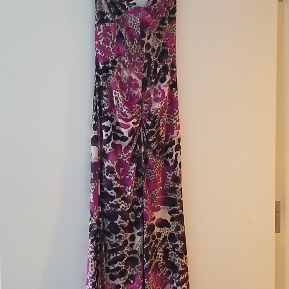 Dress - Picture 3 of 3